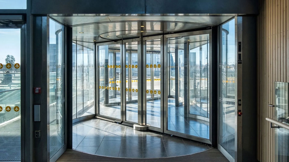 خرید درب شیشه‌ای