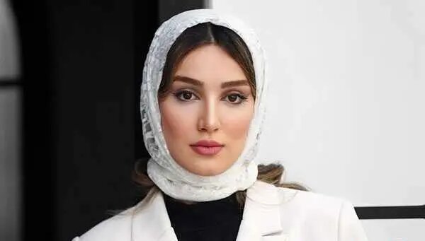 زارا نادری‌فر بازیگر نقش هوژان