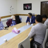 «استاد حسین محجوبی» نقاش و معمار برجسته لاهیجی با شهردار لاهیجان دیدار کرد