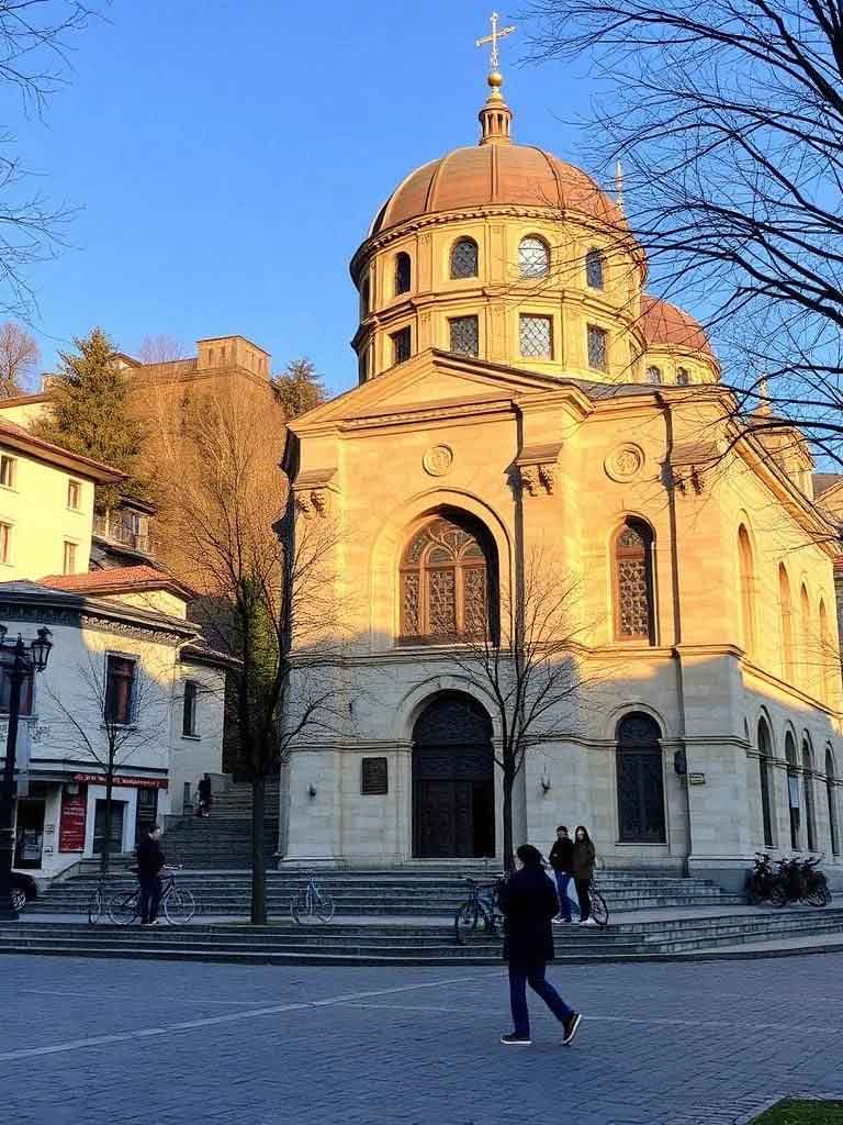 تور تفلیس اقساطی