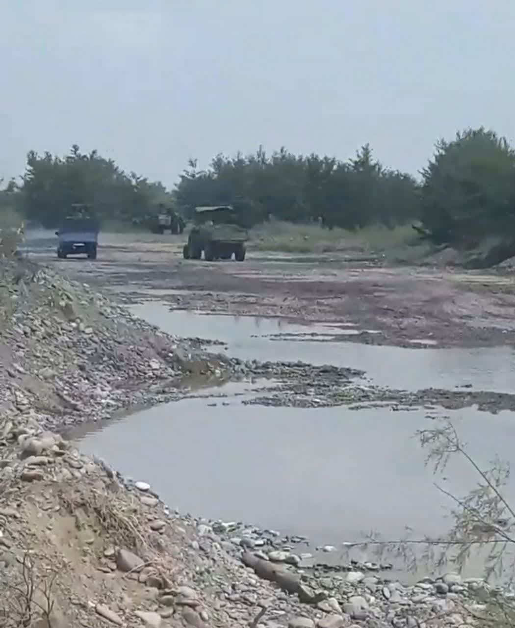 متخلفان برداشت غیرمجاز شن و ماسه از دست محیط‌بانان گیلان گریختند