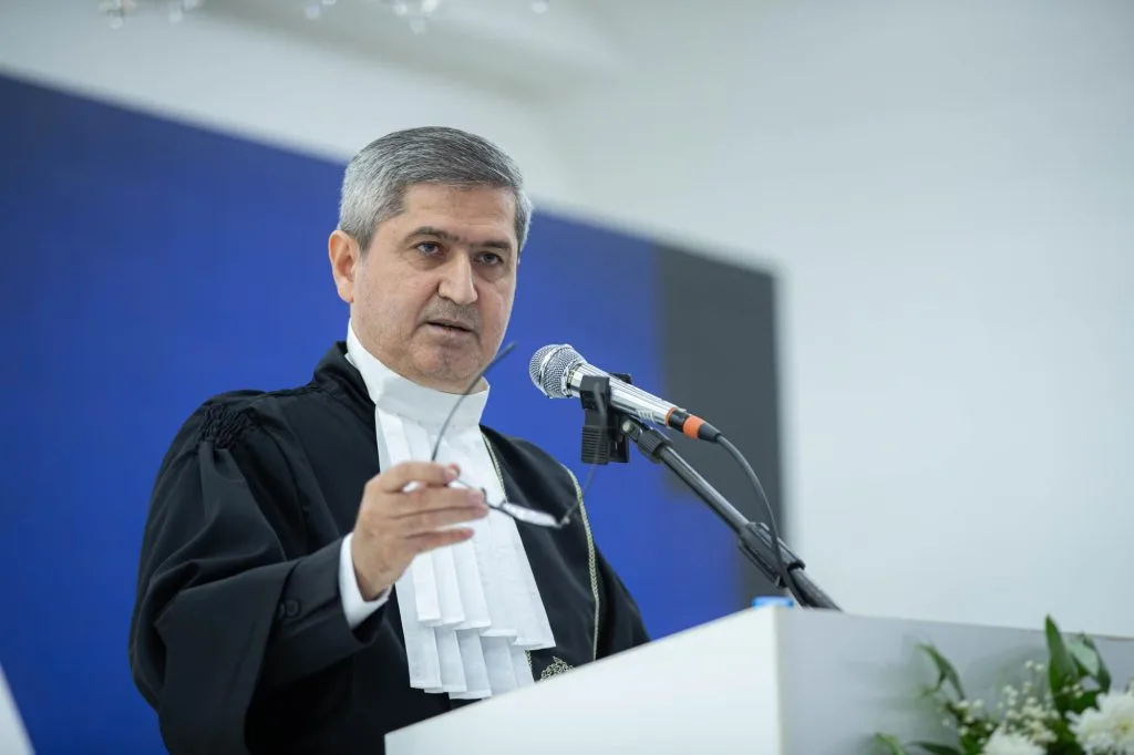 قدرت یک کشور در گرو رعایت قانون اساسی است | قبولی بیش از ۸۰ درصد افراد در آزمون اختبار 