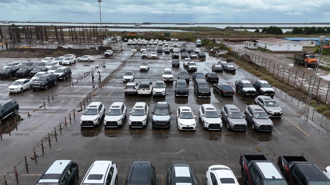 تخفیف چشمگیر عوارض واردات تاکسی و اتوبوس در منطقه آزاد انزلی