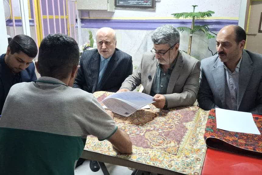 رئیس‌کل دادگستری گیلان از زندان لاهیجان بازدید کرد و بر تقویت اشتغال زندانیان تأکید کرد