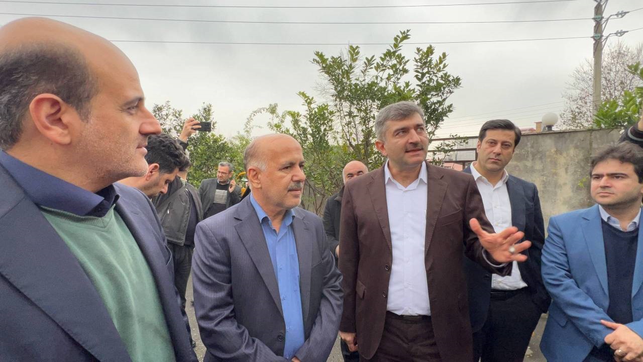 کل شبکه‌های هوایی فرسوده برق بازار روز لاهیجان زمینی خواهد شد