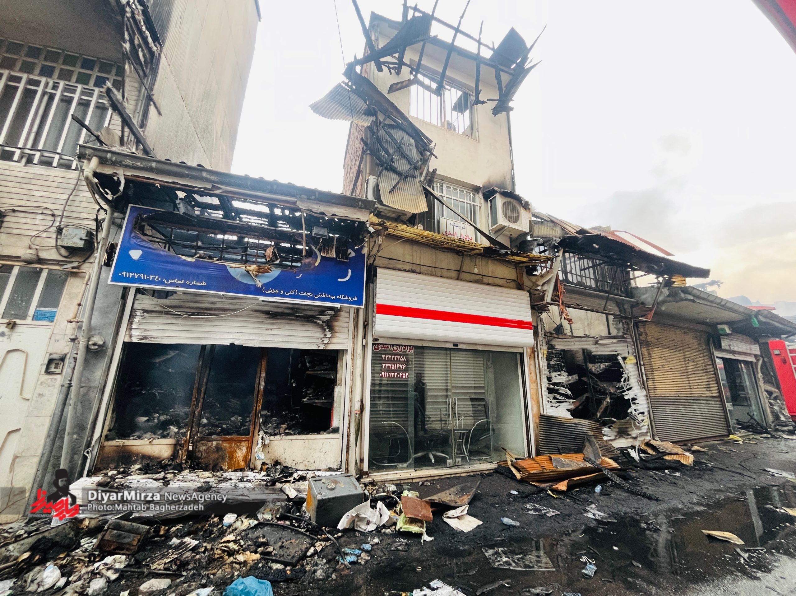 : تخریب گران شامگاه 18 دیماه 1404 با آتش زدن مساجد، بازار رشت، مغازه ها و تخریب اموال عمومی ضمن ویرانی خسارت گسترده ای به کسبه و بازاریان وارد کردند.