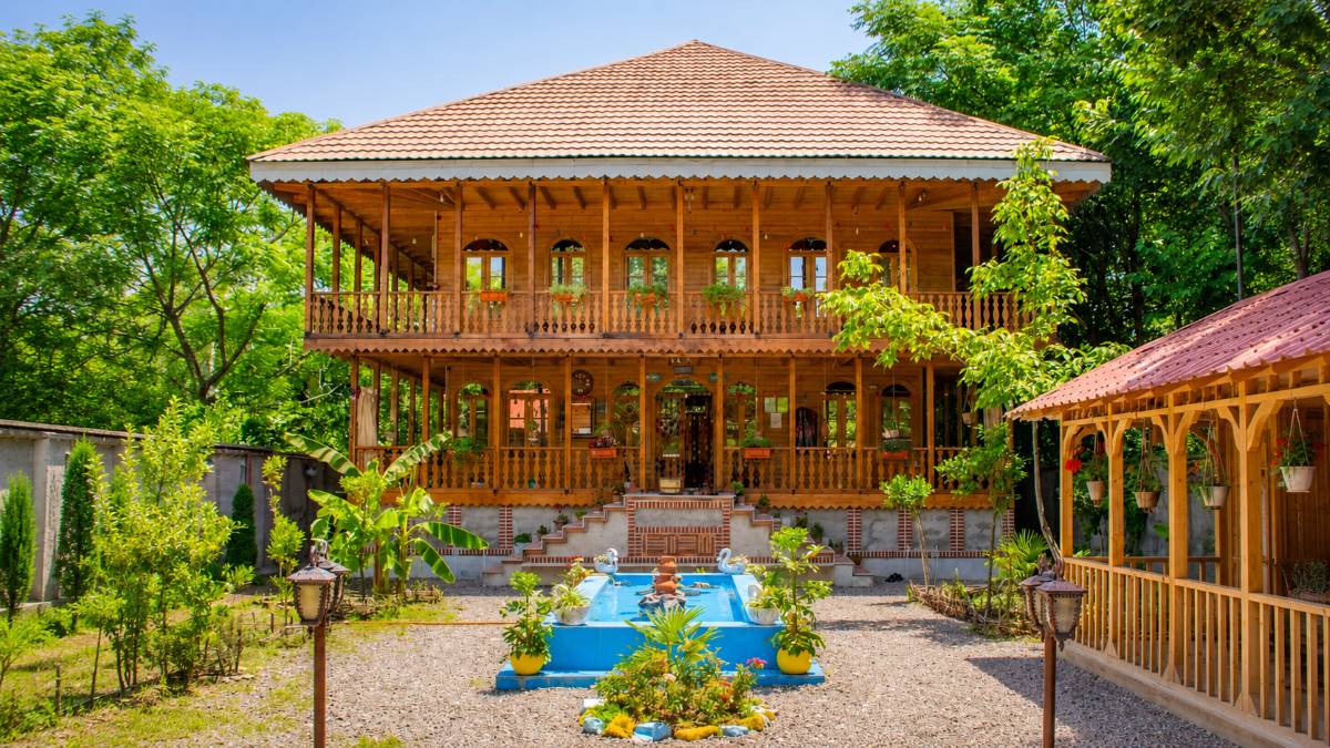 بومگردی های رشت